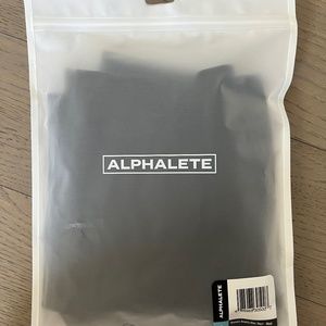 ALPHALETE - Women's Amplify Biker Short (Black - Small)